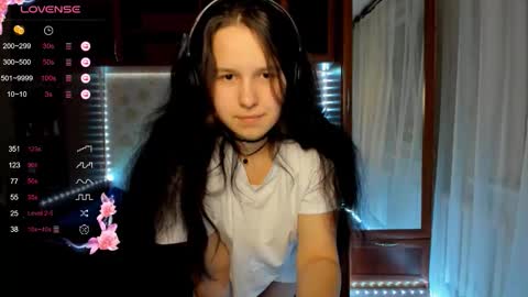 Lisa online show from October 2025 05:47:03 PM