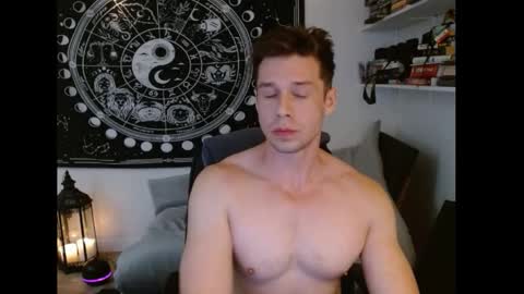 Snapshot of jamesablaze001 chatting on November 2025 03:28:02 AM James online show from November 2025 03:28:02 AM