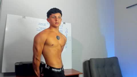 jamesgolden_ online show from October 2025 11:17:02 PM