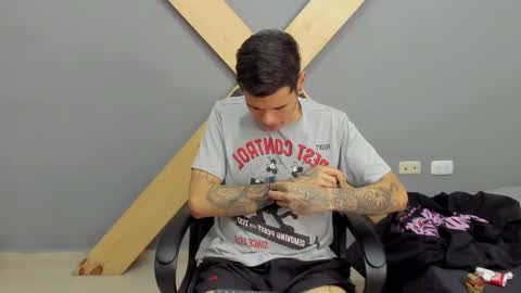 Jamesinked  online show from December 2024 03:00:02 PM