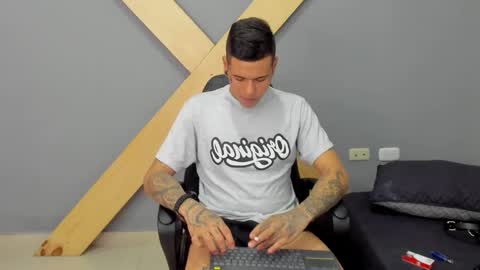 Jamesinked  online show from December 2024 06:53:01 PM