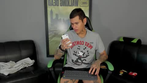 Jamesinked  online show from January 2025 04:54:01 PM