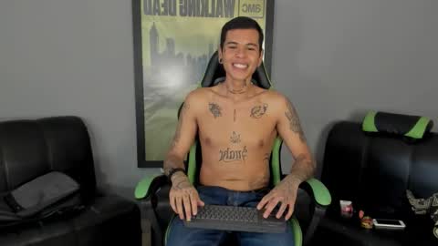 Jamesinked  online show from February 2025 08:20:02 PM