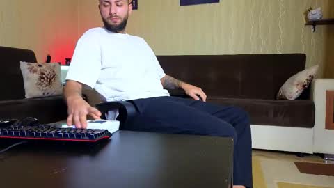 Robbie online show from October 2025 08:48:01 AM