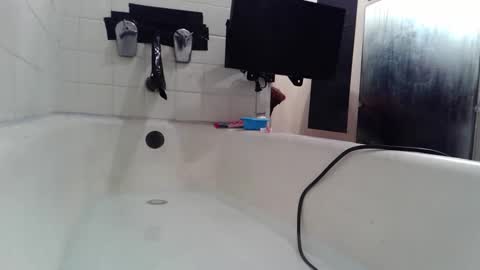 Snapshot of jamwarnerone chatting on October 2025 02:38:01 PM Bootyshows online show from October 2025 02:38:01 PM