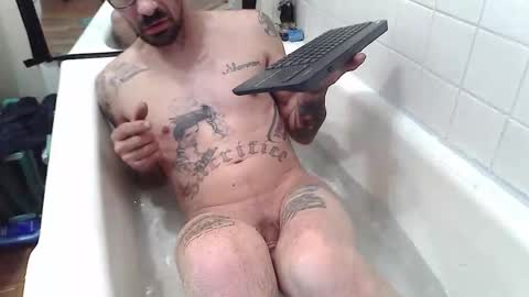 Snapshot of jamwarnerone chatting on November 2025 09:50:02 PM Bootyshows online show from November 2025 09:50:02 PM