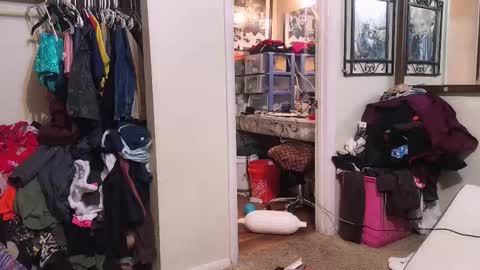 Snapshot of jamwarnerone chatting on November 2025 12:27:02 PM Bootyshows online show from November 2025 12:27:02 PM