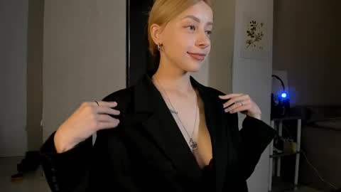 Snapshot of jane_bright chatting on February 2025 09:04:01 PM Jane online show from February 2025 09:04:01 PM