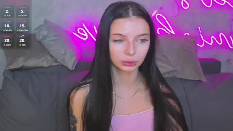 Snapshot of jane_johnston chatting on November 2025 01:04:01 AM Eva online show from November 2025 01:04:01 AM