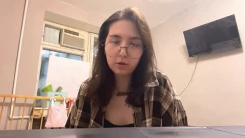 Snapshot of janetlarrabee chatting on November 2025 10:25:02 AM Hello My name is Lia im new model here and little but shy but curious. online show from November 2025 10:25:02 AM