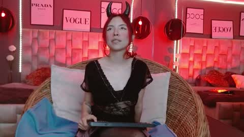 Snapshot of janne_loving chatting on October 2025 12:28:01 PM janne online show from October 2025 12:28:01 PM