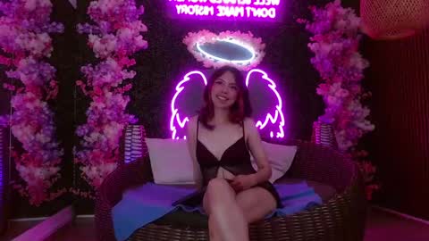 Snapshot of janne_loving chatting on November 2025 01:00:02 PM janne online show from November 2025 01:00:02 PM