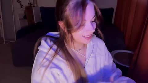 Snapshot of janniekeneipp chatting on October 2025 11:01:02 PM Janni online show from October 2025 11:01:02 PM