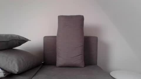 jannis_37 online show from October 2025 10:49:02 AM