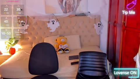 janomar01 online show from October 2025 06:41:02 PM