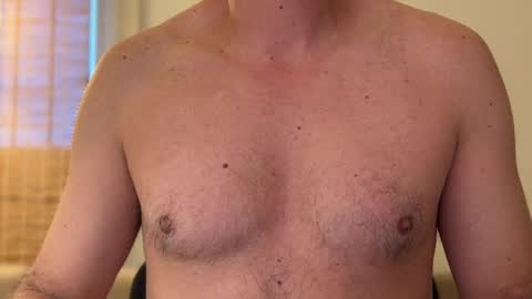 Snapshot of jarabedecereza chatting on October 2025 12:28:02 PM MRA online show from October 2025 12:28:02 PM