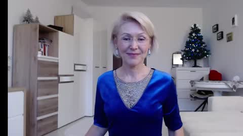 Jasmin room for people 40 online show from December 2024 02:00:01 PM