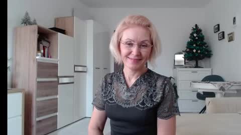 Jasmin room for people 40 online show from December 2024 12:45:01 PM