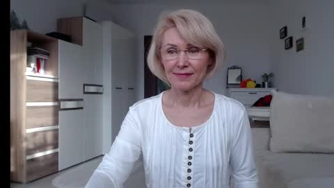 Jasmin room for people 40 online show from February 2025 01:30:01 PM
