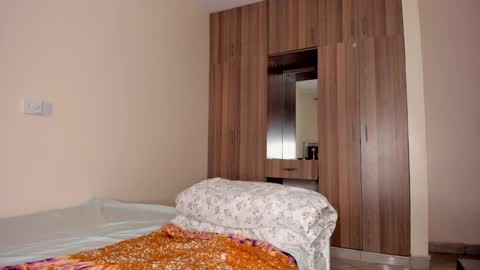 jasmin online show from February 2025 06:33:02 AM