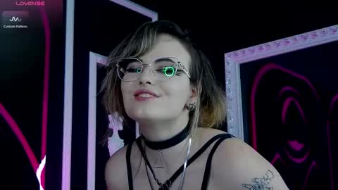 Snapshot of jasmin_voss chatting on November 2025 06:08:01 PM Jasmin online show from November 2025 06:08:01 PM