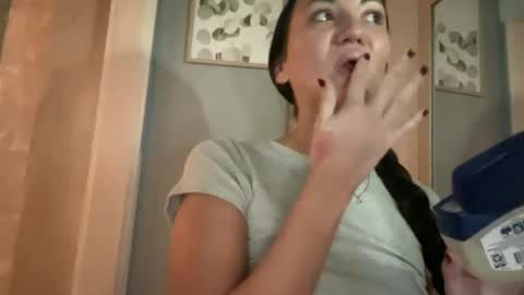 Jasmine Tate online show from October 2025 05:46:01 PM