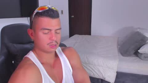 JBrooksXx online show from January 2025 07:32:02 PM