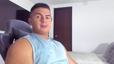 JBrooksXx online show from February 2025 12:59:01 AM