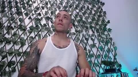 Snapshot of jasson_king01 chatting on October 2025 01:00:02 AM JKing online show from October 2025 01:00:02 AM