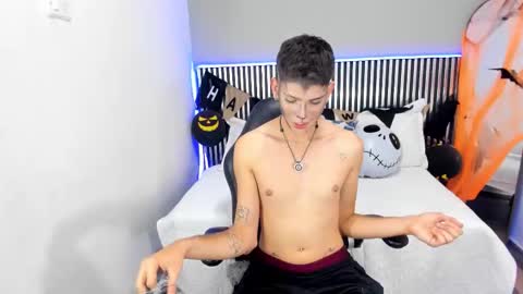 J A S S O N  online show from October 2025 07:42:02 PM