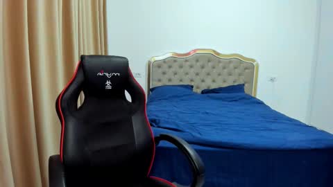  Javi  online show from September 2025 12:10:01 AM