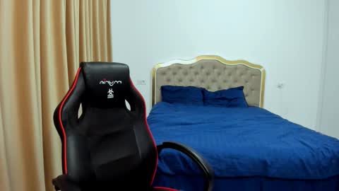  Javi  online show from September 2025 09:26:02 PM