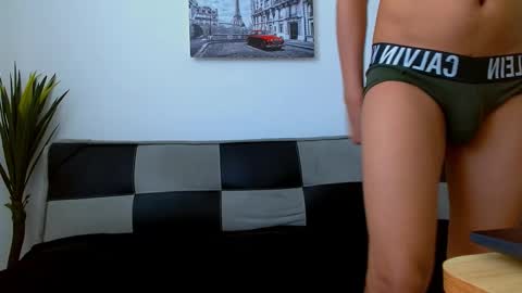 javier288038 online show from September 2025 12:10:01 PM