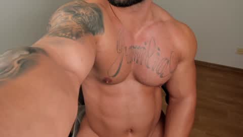 Snapshot of jaxonhunk chatting on December 2024 02:59:01 AM JaxonHunk online show from December 2024 02:59:01 AM