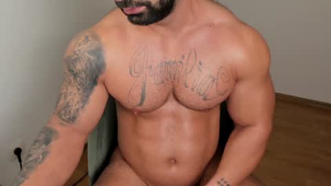 Snapshot of jaxonhunk chatting on February 2025 04:16:02 AM JaxonHunk online show from February 2025 04:16:02 AM