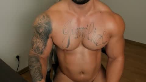 Snapshot of jaxonhunk chatting on September 2025 03:06:02 AM JaxonHunk online show from September 2025 03:06:02 AM