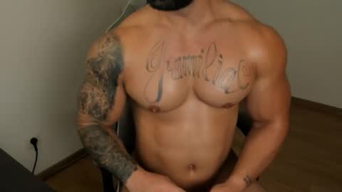 Snapshot of jaxonhunk chatting on September 2025 08:09:01 PM JaxonHunk online show from September 2025 08:09:01 PM