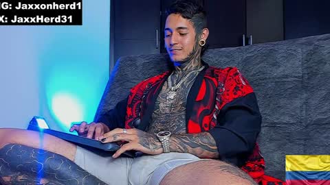 Snapshot of jaxxxonherd chatting on December 2024 09:26:02 PM Michael online show from December 2024 09:26:02 PM