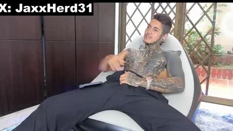 Snapshot of jaxxxonherd chatting on February 2025 04:58:01 PM Michael online show from February 2025 04:58:01 PM