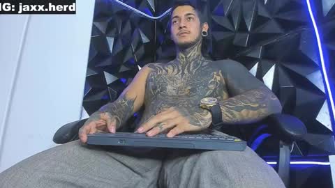 Snapshot of jaxxxonherd chatting on September 2025 11:45:02 AM Michael online show from September 2025 11:45:02 AM