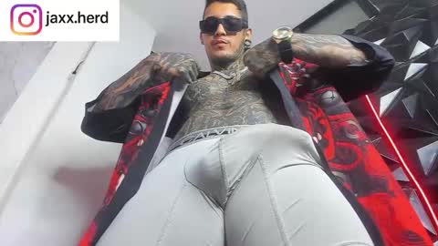 Snapshot of jaxxxonherd chatting on September 2025 12:42:01 PM Michael online show from September 2025 12:42:01 PM