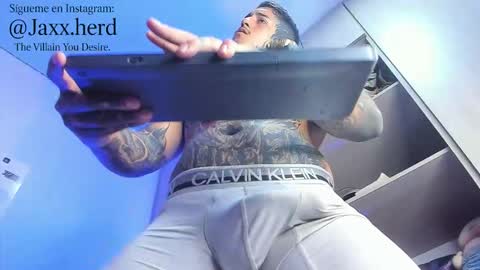 Snapshot of jaxxxonherd chatting on October 2025 04:51:02 PM Michael online show from October 2025 04:51:02 PM