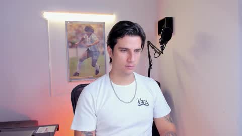 Jay Alvarrez online show from October 2025 10:15:01 PM