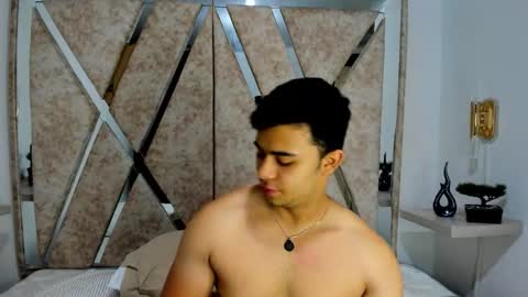 Snapshot of jayd_muscle chatting on October 2025 05:37:01 AM jayd_muscle online show from October 2025 05:37:01 AM