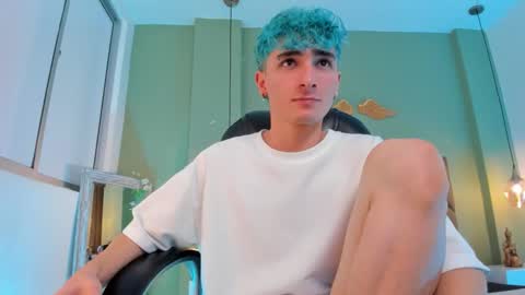 jaydenvillalobos online show from September 2025 08:00:02 PM