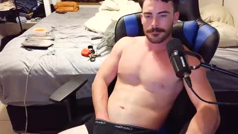 Snapshot of jaypipeahoe chatting on October 2025 05:08:02 AM jaypipeahoe online show from October 2025 05:08:02 AM