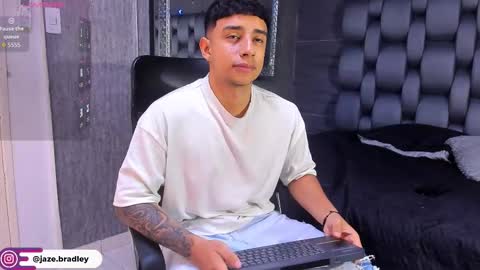 jaze_bradley online show from September 2025 11:22:02 AM