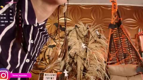 Jazmin online show from October 2025 01:34:01 PM