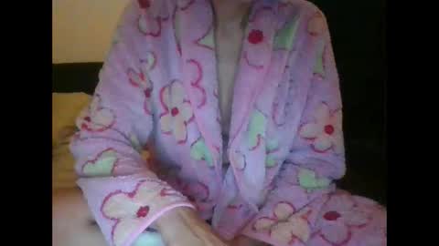 EJ Melody online show from November 2025 06:54:02 PM