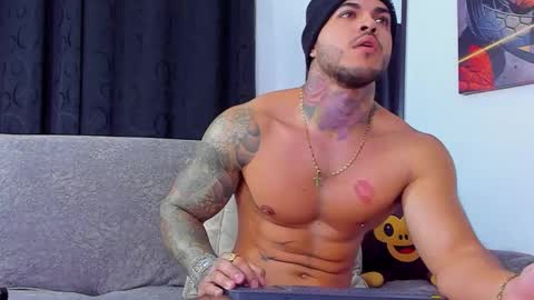 Jean  axelcrow       Modelo Independiente online show from January 2025 08:13:01 AM